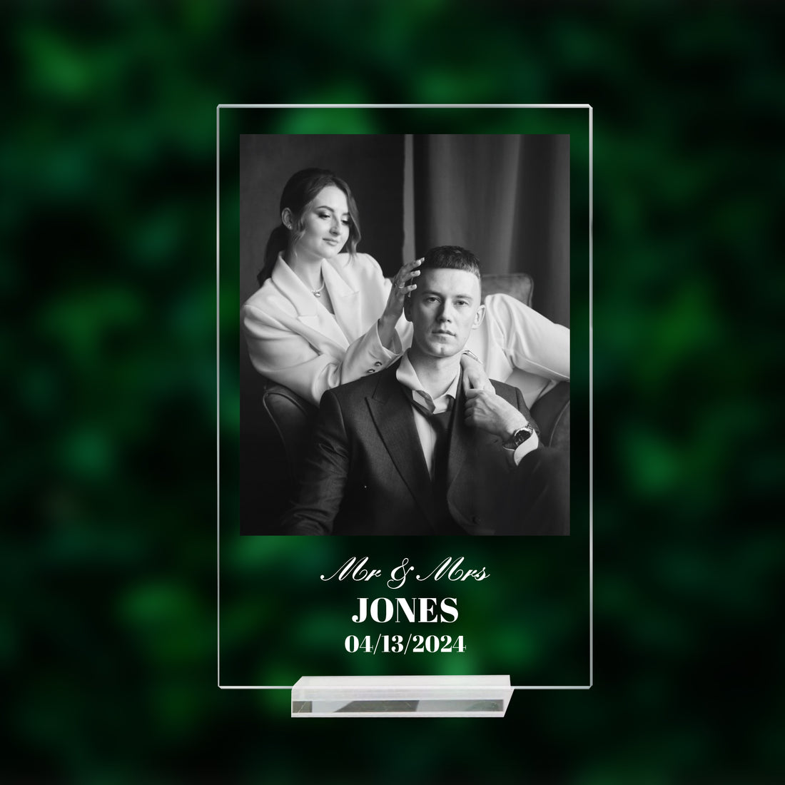 Personalized Couple’s Glass Plaque | Romantic Anniversary Gift & Custom Keepsake for Him or Her – Unique Gift for Women