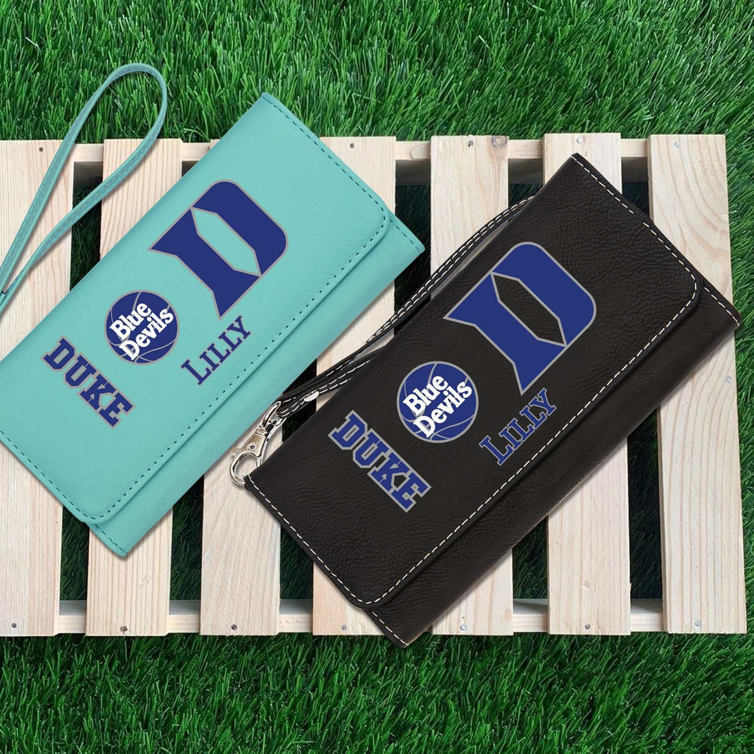 Billetera Duke Blue Devils, Billetera de cuero personalizada, Piel sintética personalizada, Billetera Duke con correa, Accesorios Duke para mamá