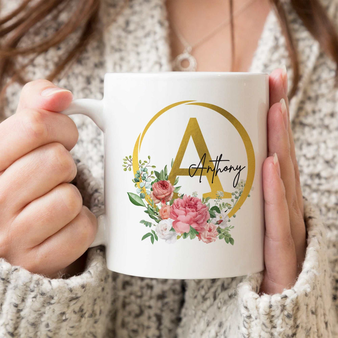 Taza de café de cerámica con monograma inicial, nombre personalizado, taza de cerámica con inicial, taza de café con diseño floral, regalo personalizado, taza con nombre