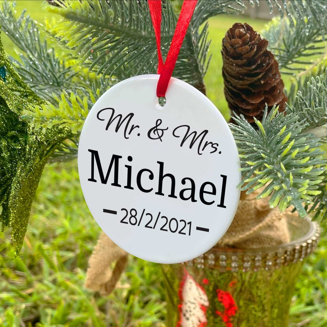 Adorno de Sr. y Sra., Adorno de Boda Personalizado, Adorno de Cerámica Personalizado para Parejas
