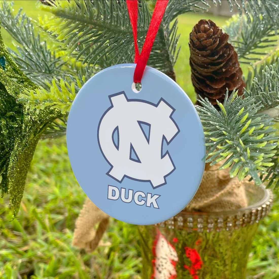 Adornos de los Tar Heels de Carolina del Norte | Adornos de cerámica personalizados | Mamá y papá de Carolina | Regalos de boda