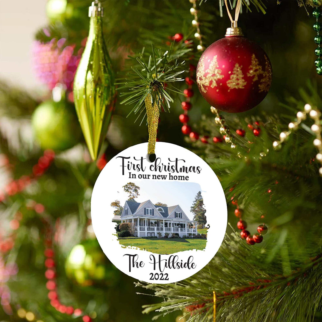Nuestro primer adorno de Navidad familiar | Decoración de árbol de cerámica personalizada y recuerdo para los recuerdos navideños y las nuevas tradiciones