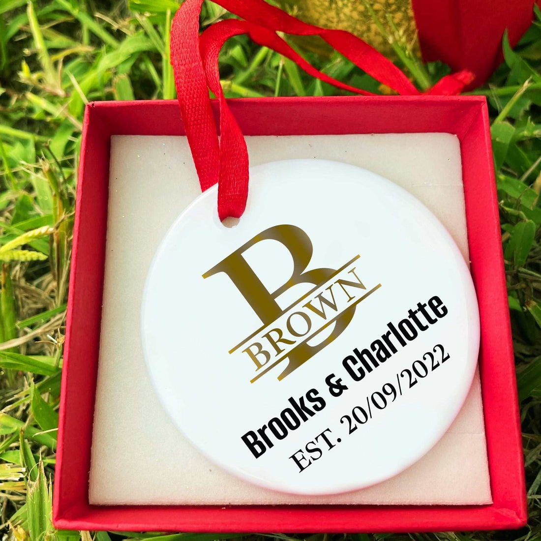 Regalos de aniversario personalizados para parejas, adornos de aniversario con apellidos, regalos de boda, adorno de cerámica de aniversario personalizado