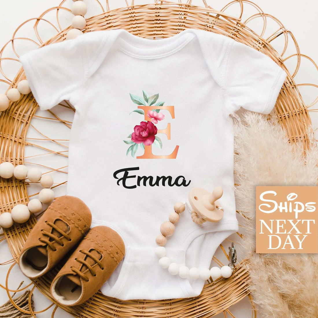 Body de bebé niña personalizado, Body de niña personalizado, Body de flores, Body con nombre de bebé, Ropa de niña única