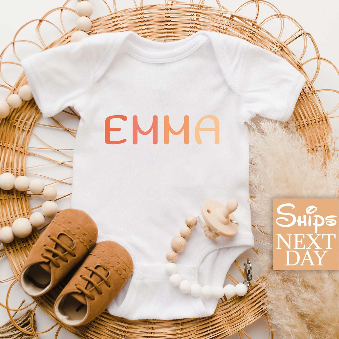 Body de bebé niña personalizado, Body de niña personalizado, Body de flores, Body con nombre de bebé, Ropa de niña única
