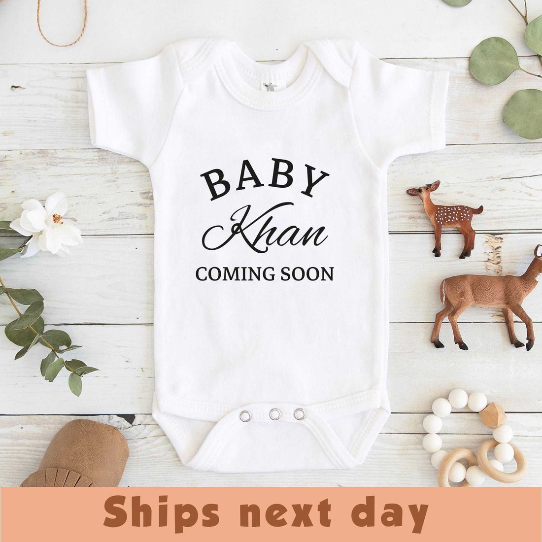 Mameluco para bebé personalizado con el anuncio del apellido - Mameluco de anuncio de embarazo, Mameluco con el nombre del bebé, Camiseta personalizada para niña