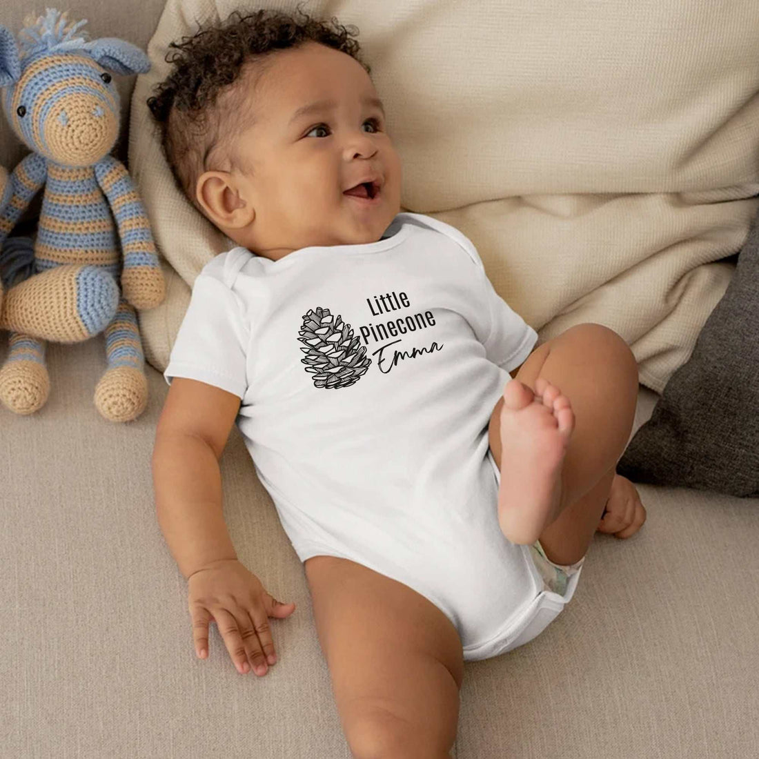 Body de bebé Little Pinecone personalizado, Body de bebé para anunciar el embarazo, Body de bebé con nombre, Camiseta personalizada para bebé niña