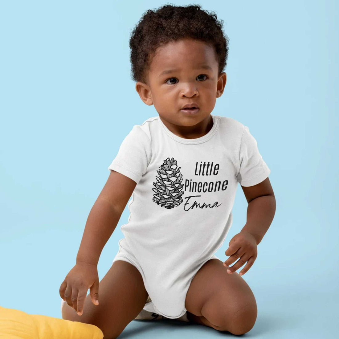 Body de bebé Little Pinecone personalizado, Body de bebé para anunciar el embarazo, Body de bebé con nombre, Camiseta personalizada para bebé niña