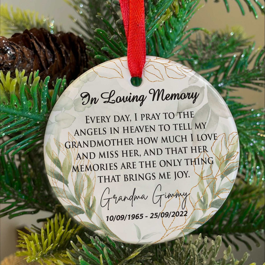 Adorno de Navidad conmemorativo personalizado - Adorno de Navidad personalizado In Loving Memory - Adorno de cerámica