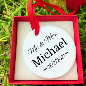 Mr and Mrs Ornament, Personalized Wedding Ornament, Personalized Ceramic Ornament for Couples